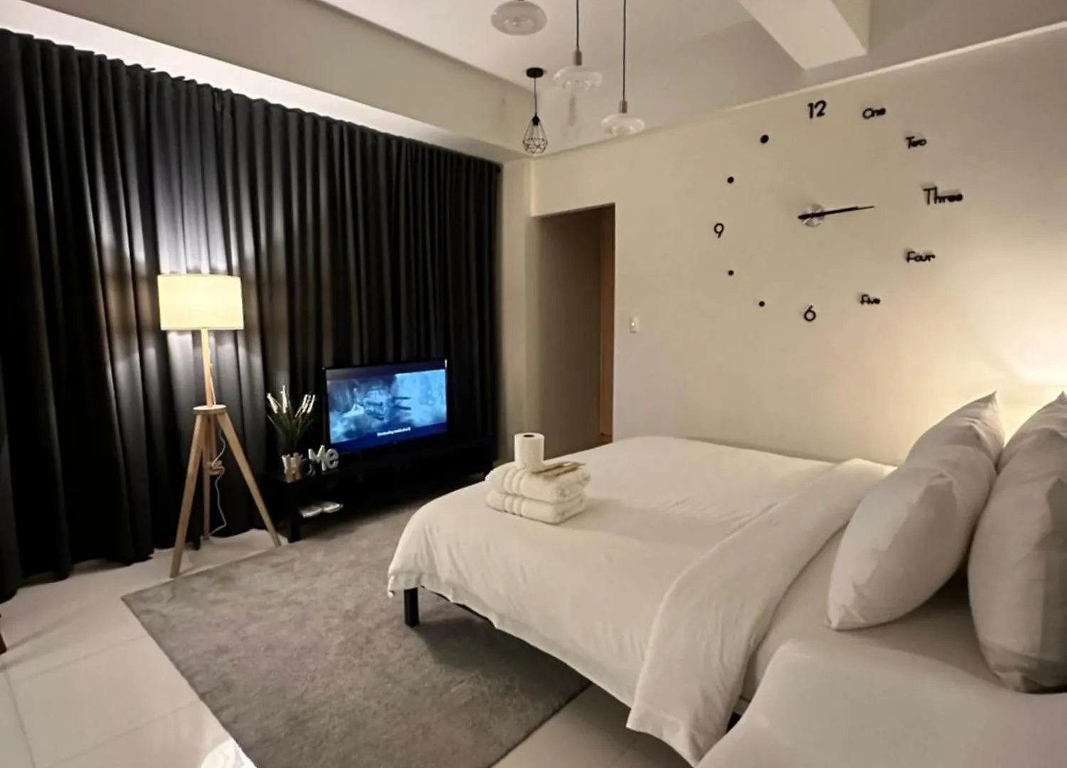 101 Newport Blvd Unit 2A Cluster 4 By Rechelle Nunag Apartment Manila 0*,  Philippines