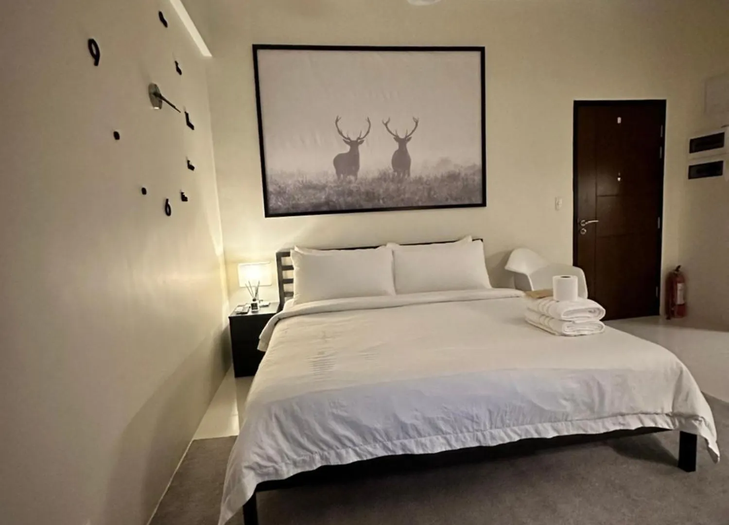 101 Newport Blvd Unit 2A Cluster 4 By Rechelle Nunag Apartment Manila