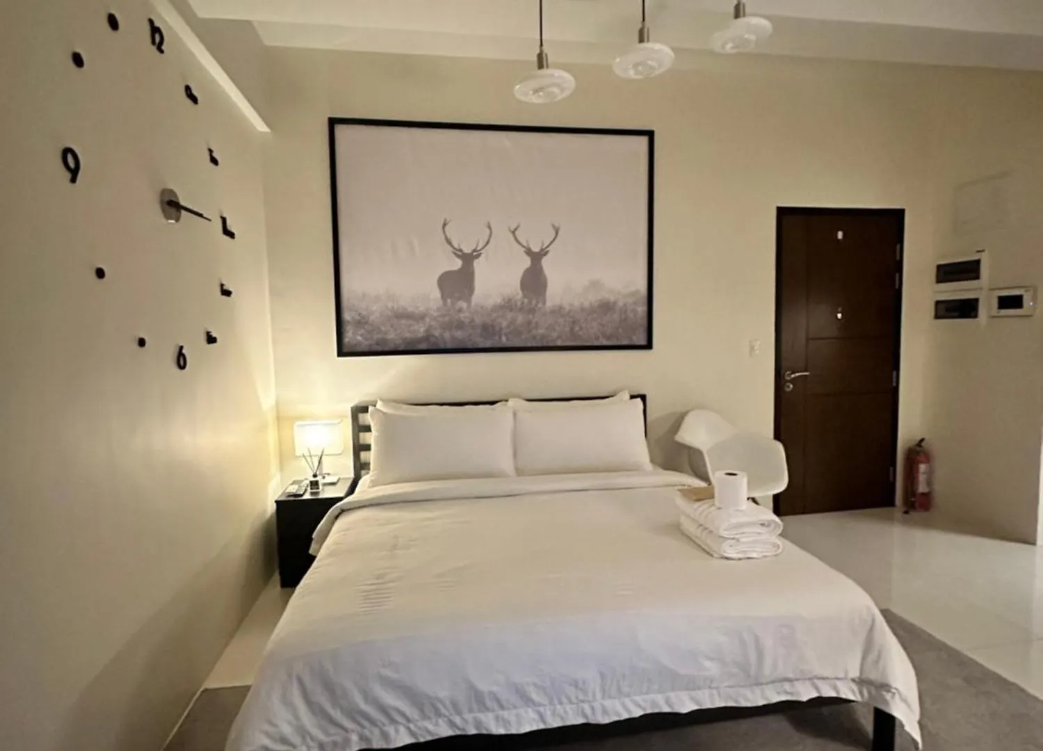 101 Newport Blvd Unit 2A Cluster 4 By Rechelle Nunag Apartment Manila 0*,  Philippines